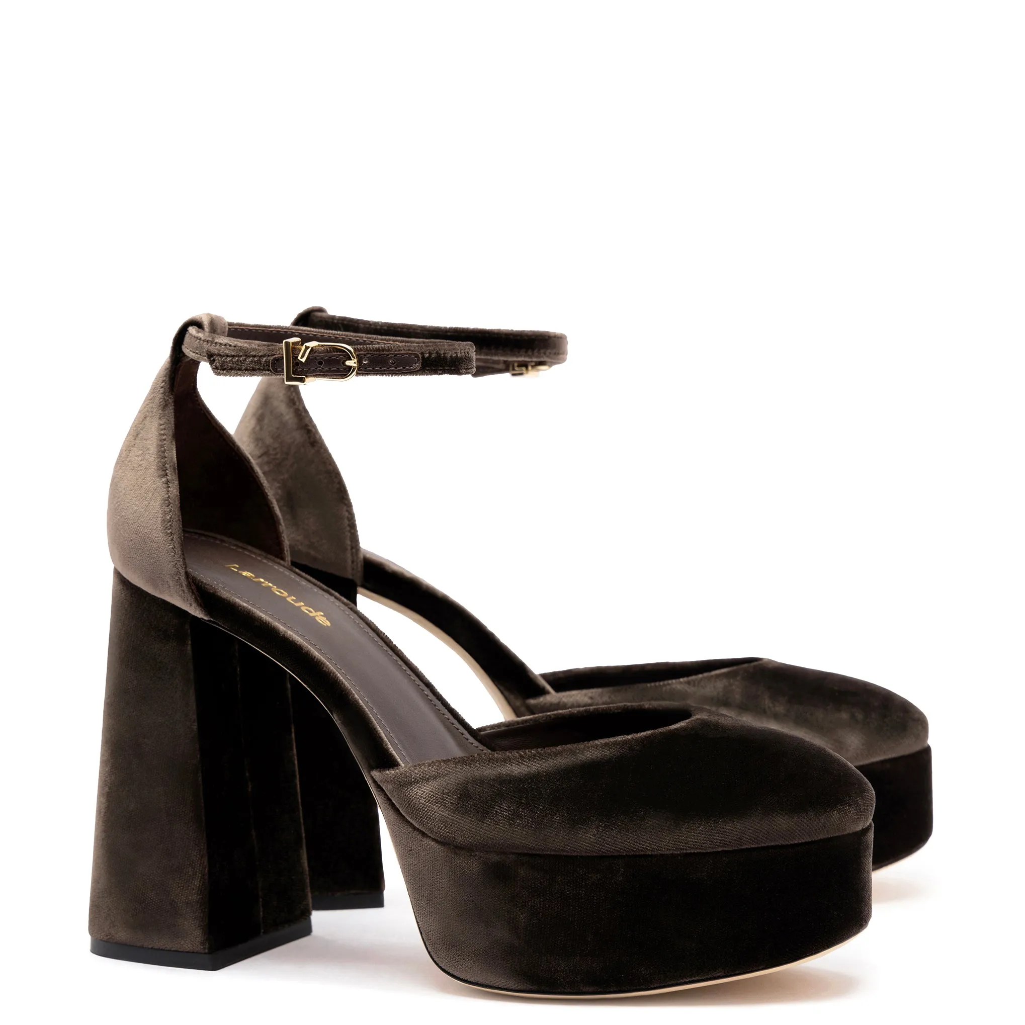 Ari Pump In Expresso Velvet by Larroudé