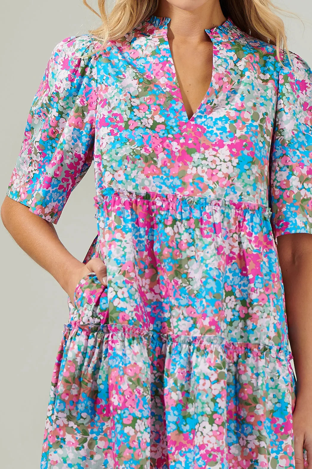 Avery Blossom Dixie Split Neck Shift Dress