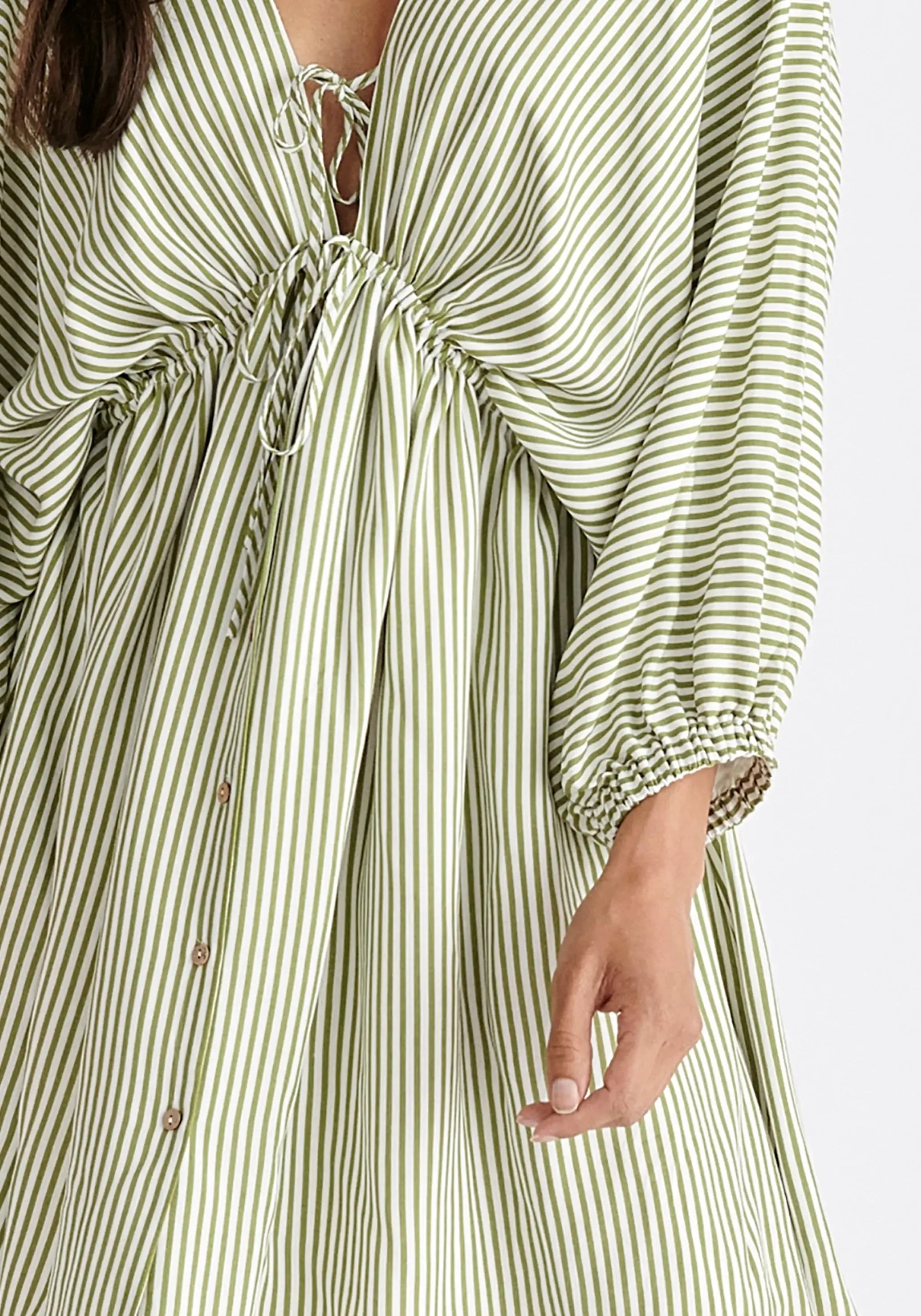 Green and White V-Neck Balloon Sleeve Dress