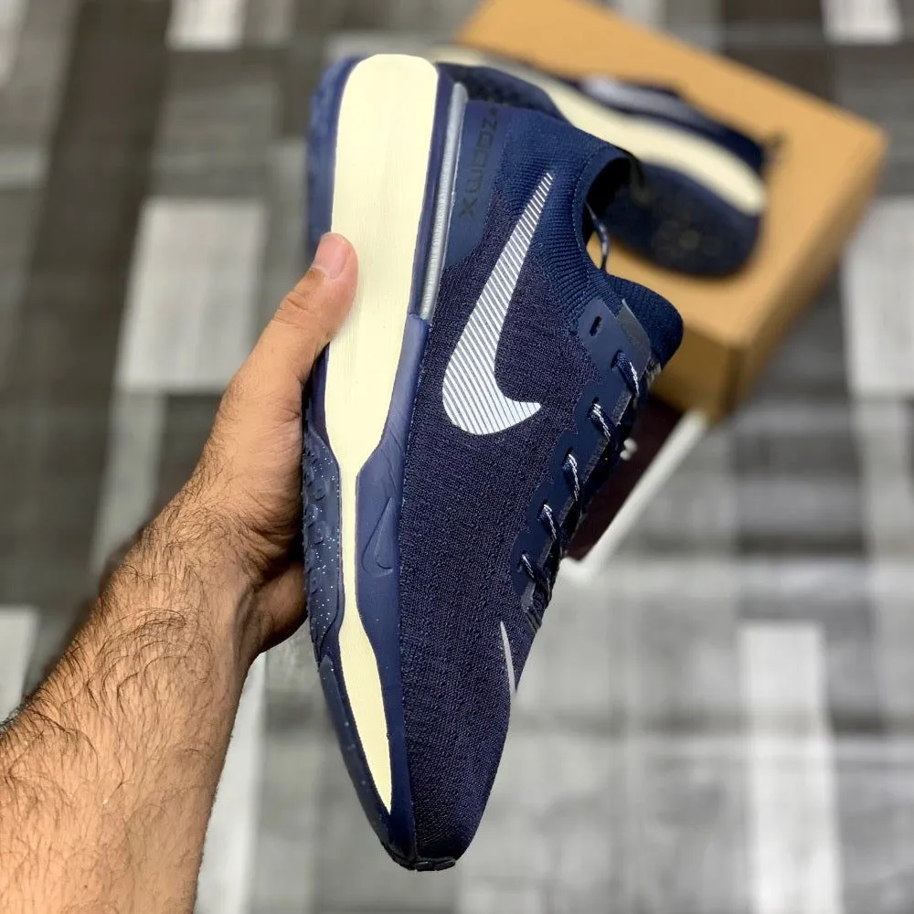 Nk Zooom X Invinciible Runn 3 (Navy)