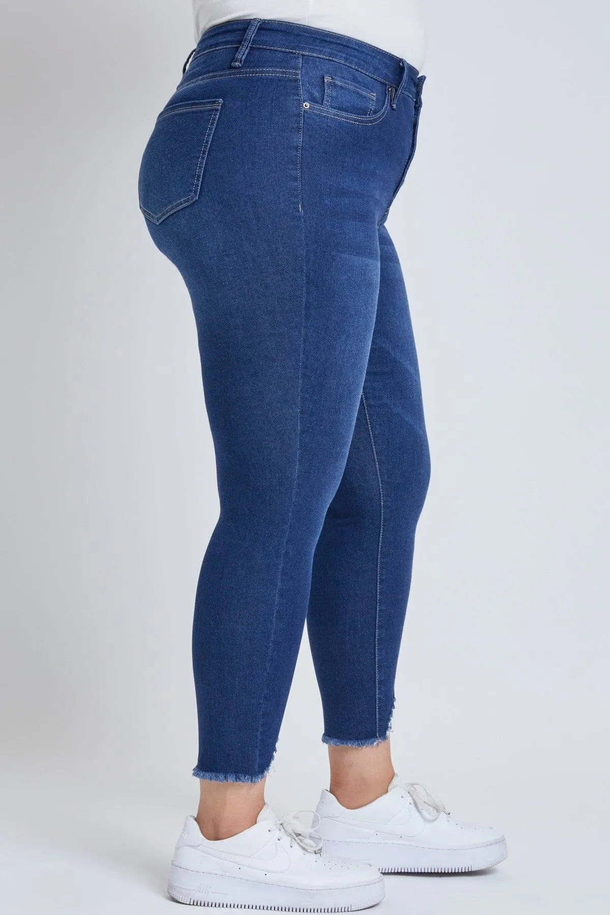 Women's Plus Size Sustainable Button Fly Skinny Jeans